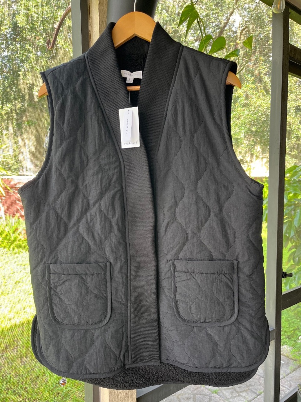 Westbound Reversible Women’s Vest black Heather size Large NWT